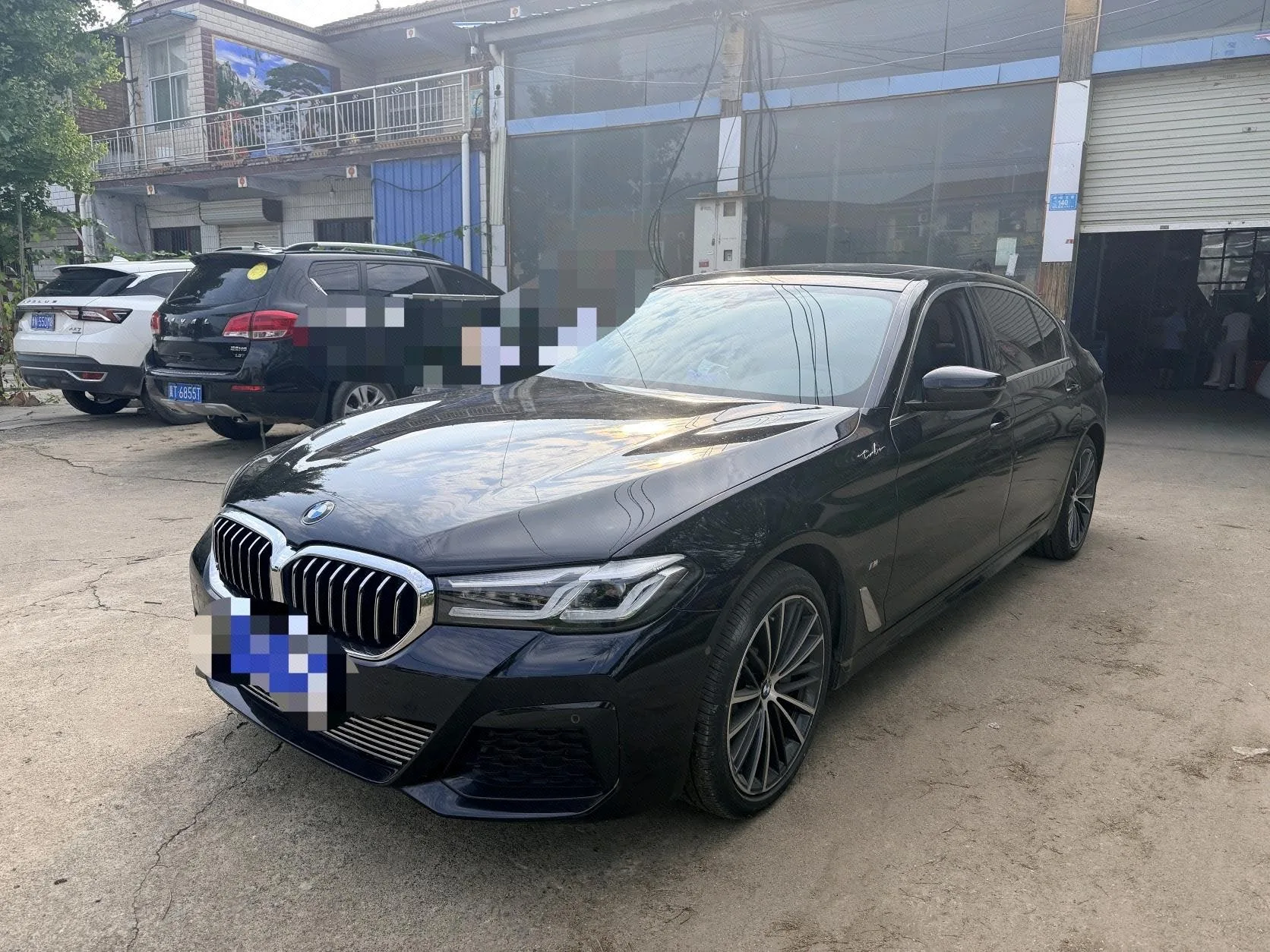 2022 BMW 5 Series 530Li Leading Edition M Sport Package