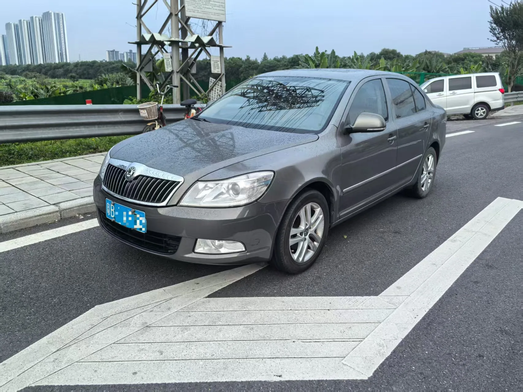 Octavia 2013 1.6L Automatic Elegance Edition