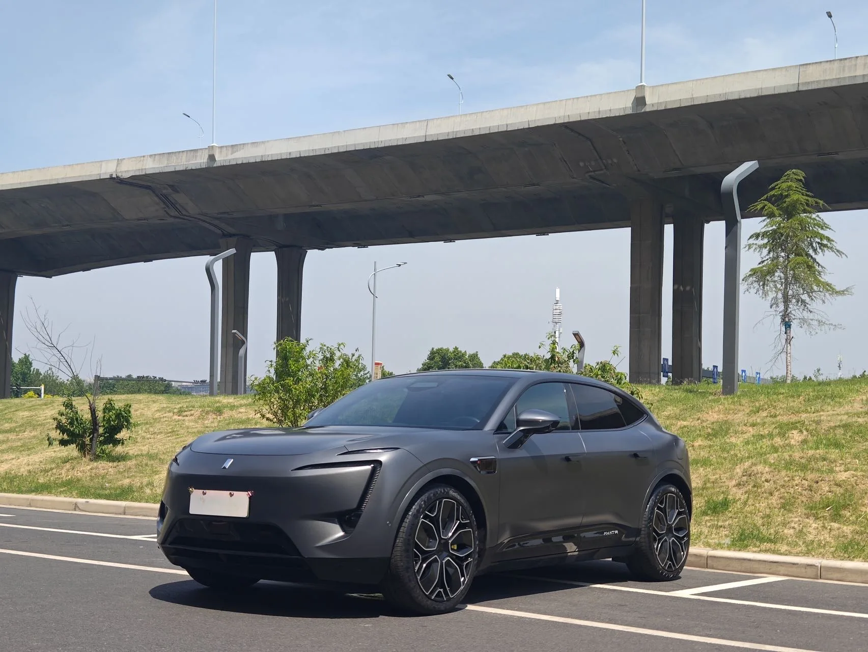 Avita 2022 Avita 11 Long-Range Dual-Motor Luxury Edition 4-Seater Automatic Transmission