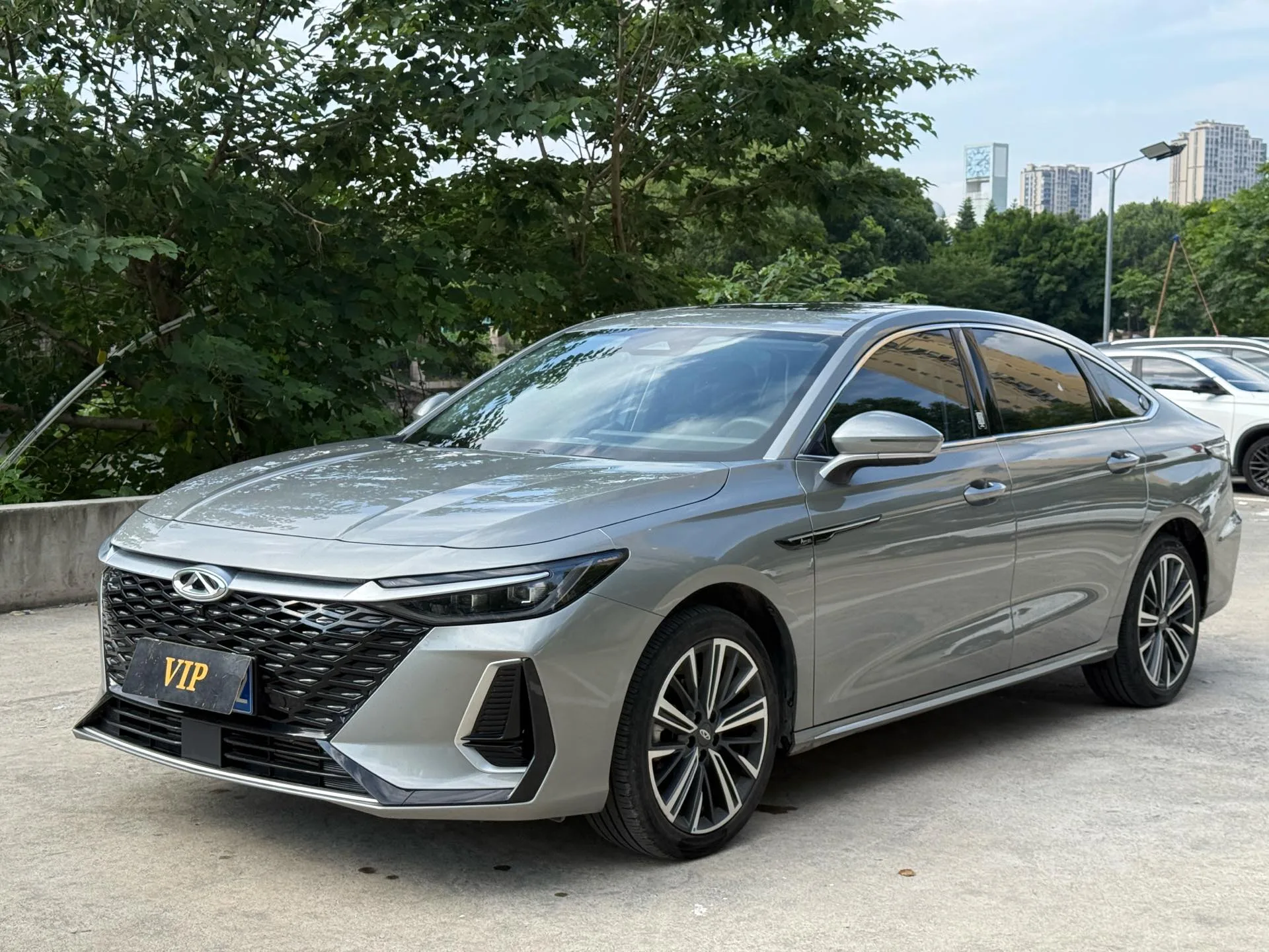 Chery Arrizo 8 2024 1.6T DCT