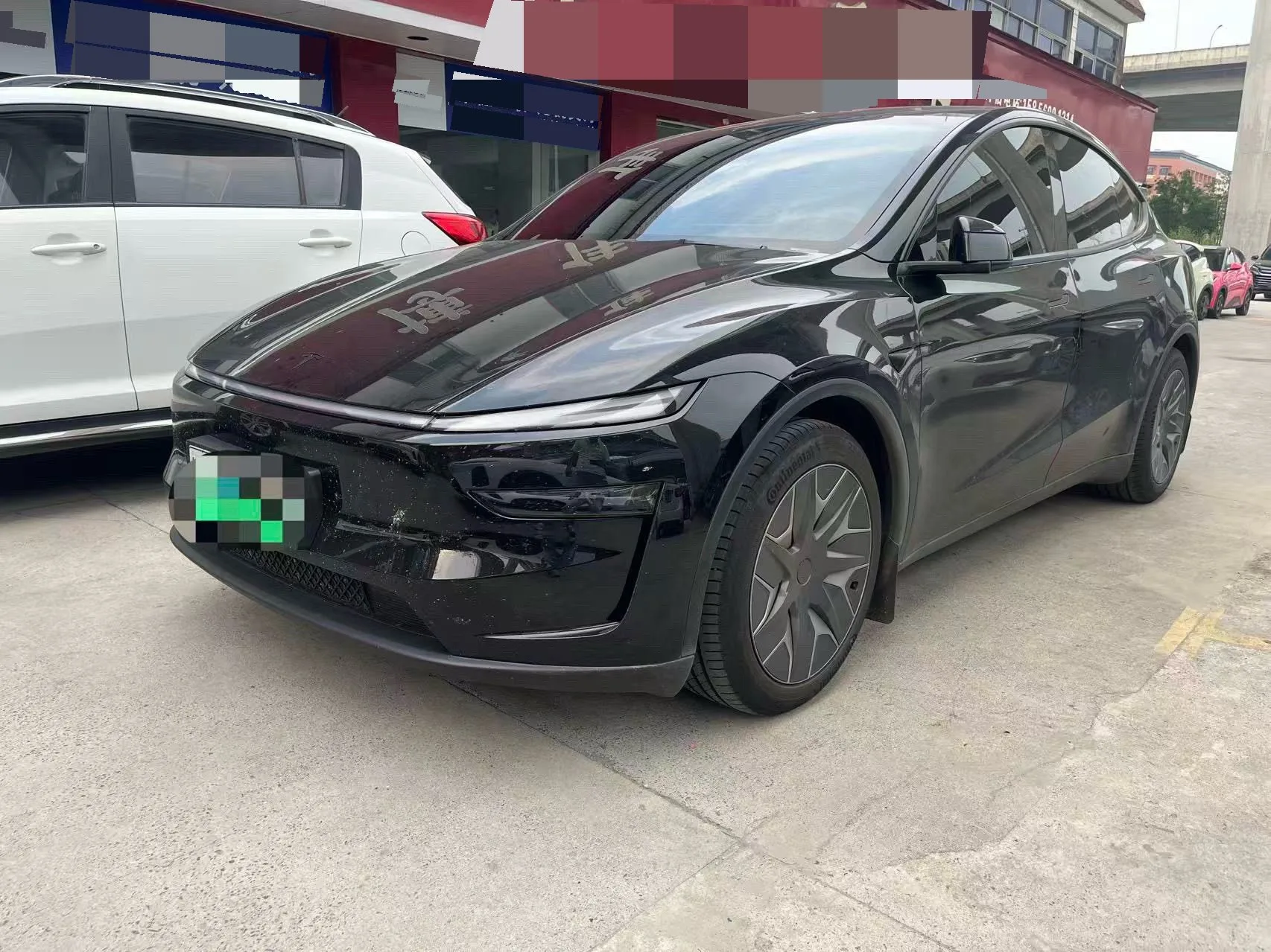 Tesla 2025 Model Y L Long Range All-Wheel Drive Automatic