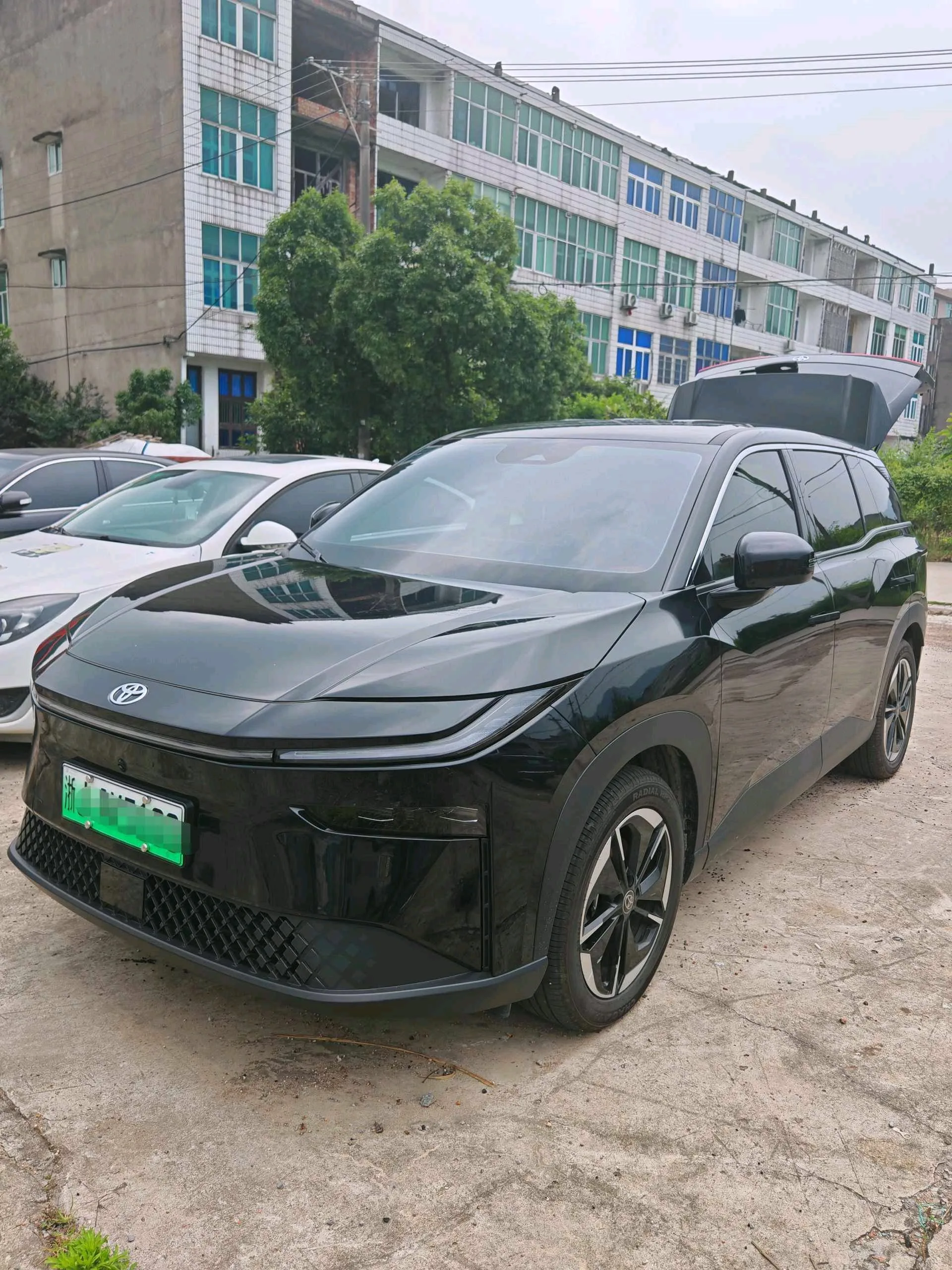 Toyota 2026 Platinum 3X 520 Pro Automatic