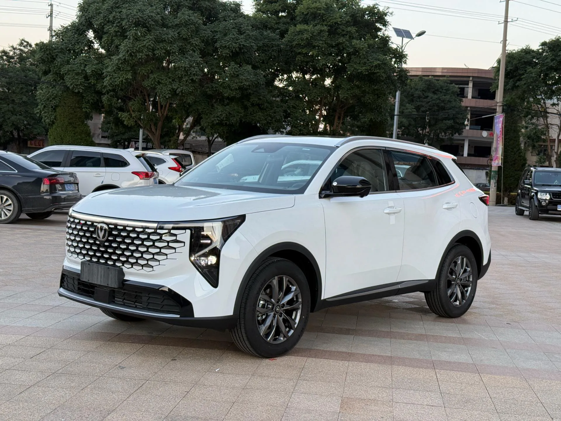Changan Oushang X5 2021 1.5T DCT Premium Edition