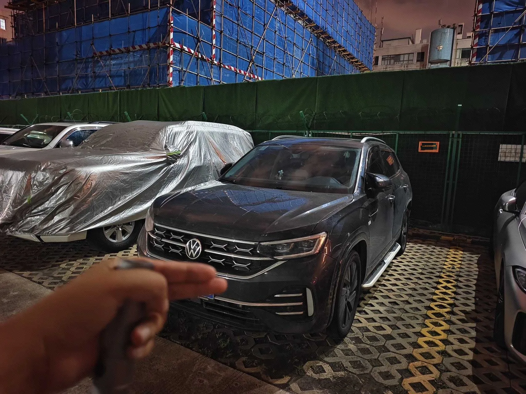 Volkswagen 2023 Tiguan 2.0TSI 380TSI AWD R-Line High-Performance Edition (Facelift) Automatic Transmission