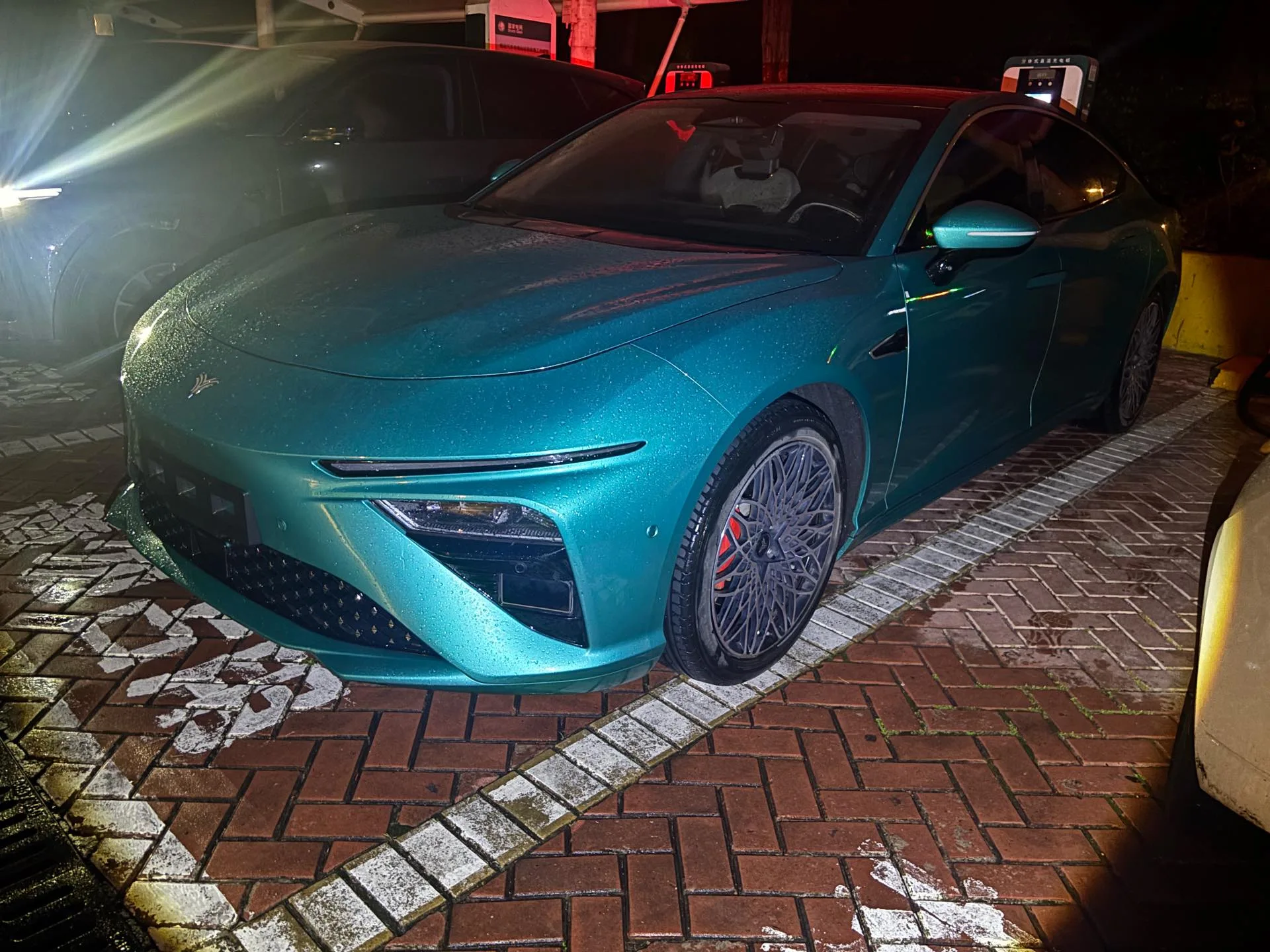 Nata S 2022 Model, All-Electric, 715 km Range, Rear-Wheel Drive, LiDAR Edition