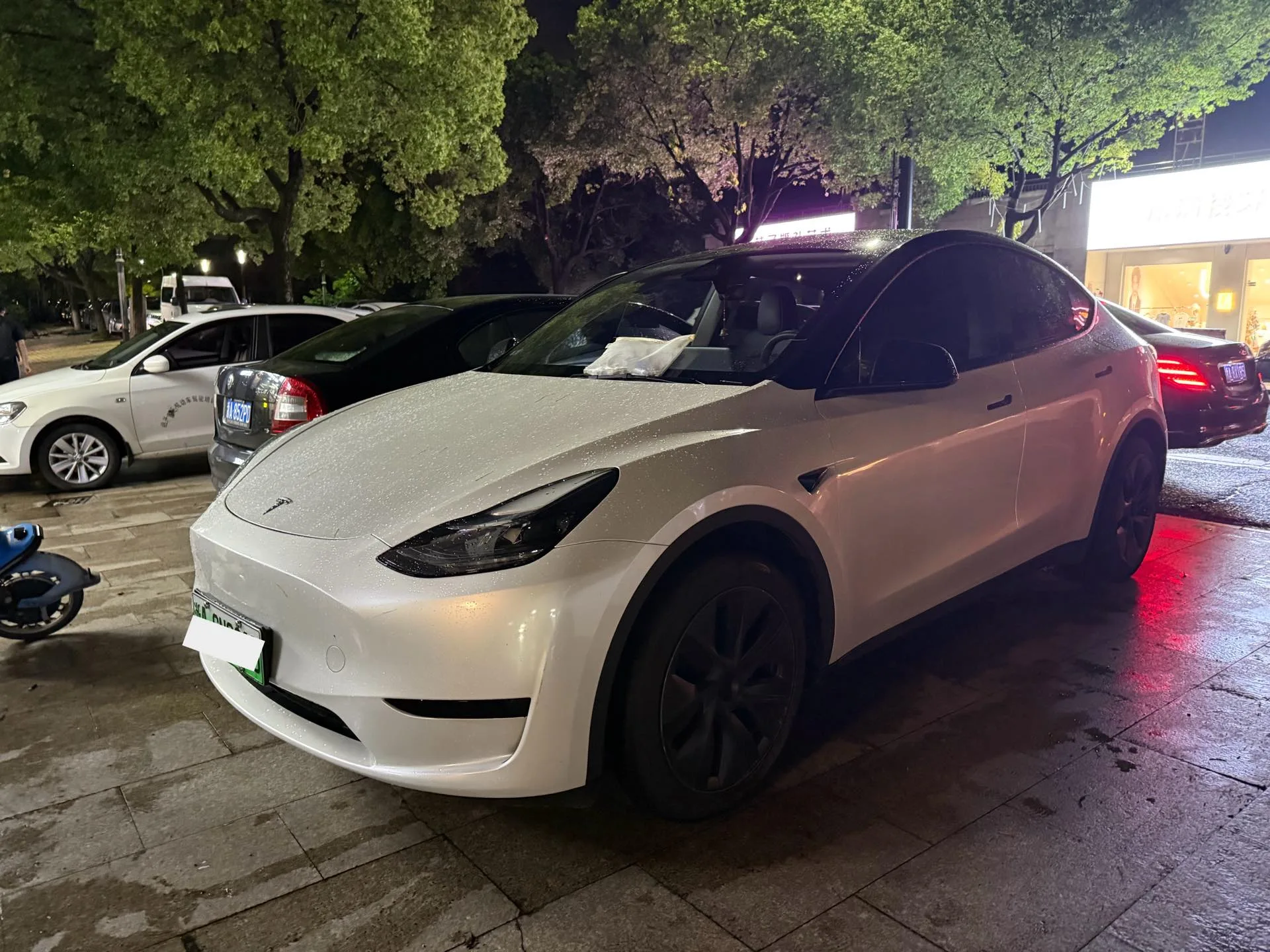 Model Y 2024 Rear-Wheel Drive