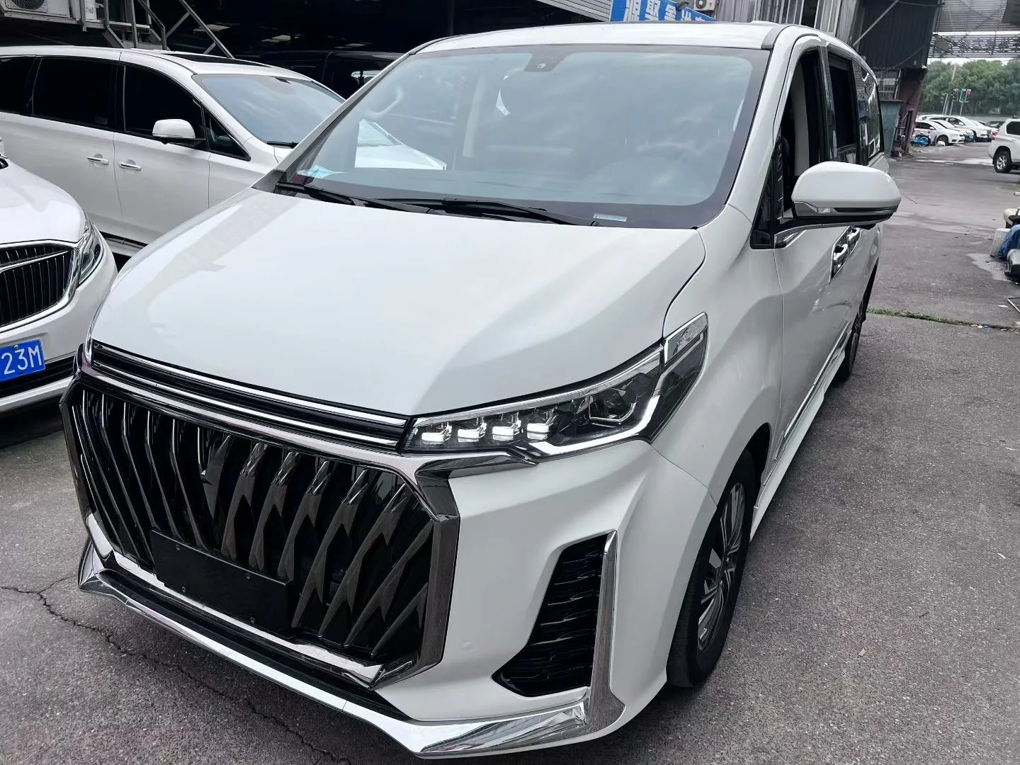 SAIC Maxus G20 2023 PLUS 2.0T Diesel Automatic Luxury Edition