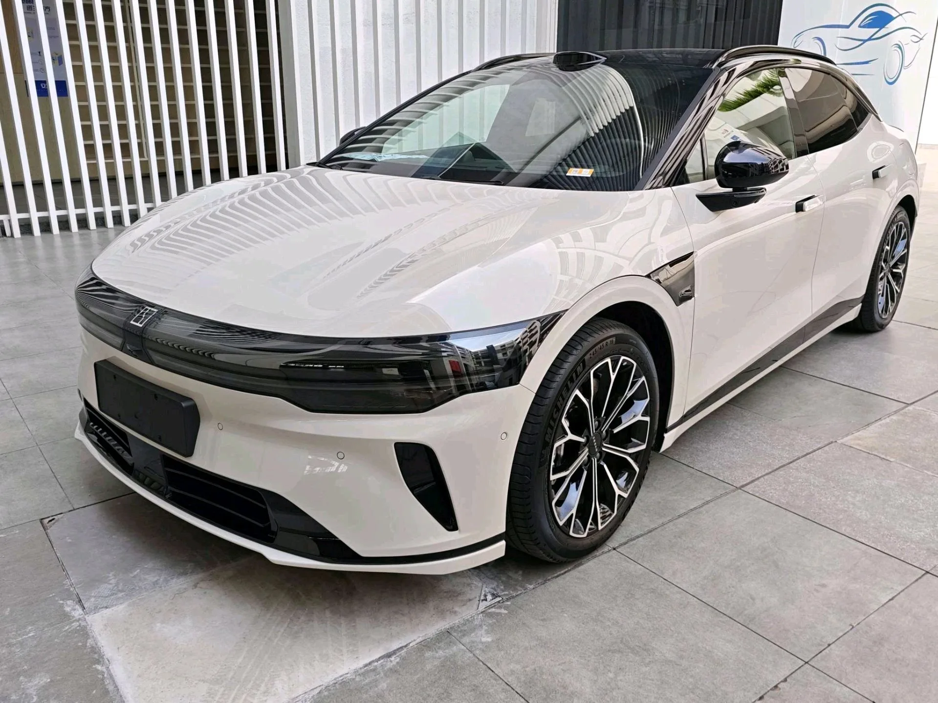 JiKrypton 2025 Model JiKrypton 007GT Long Range Rear-Wheel Drive Intelligent Driving Edition 100kWh Automatic