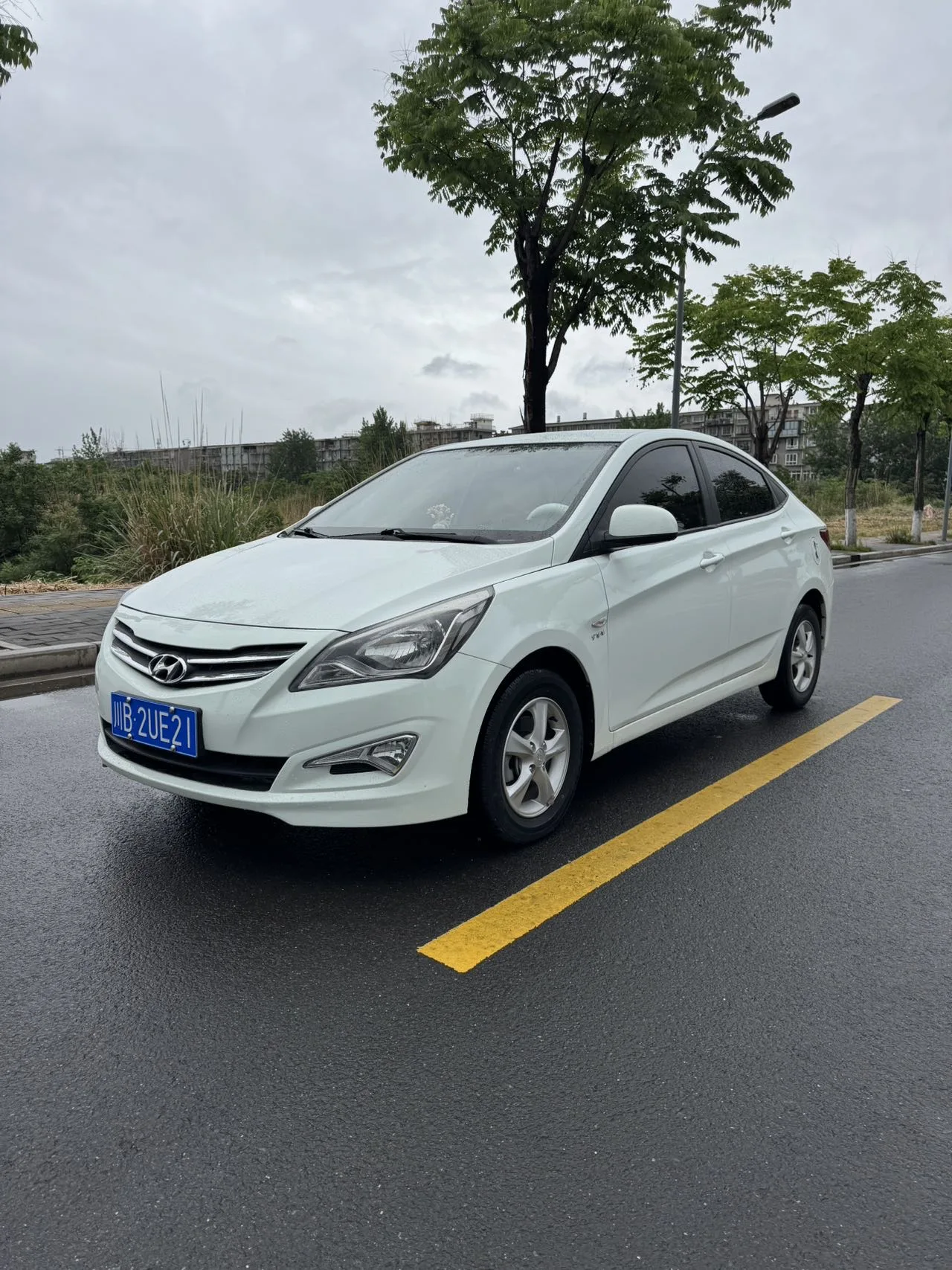 2014 Hyundai Reina 1.4L Automatic Leading Edition GLX