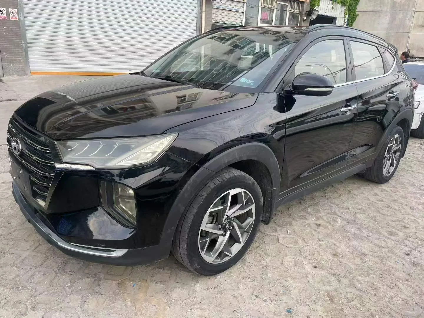 Tucson 2020 280TGDi Dual-Clutch Two-Wheel Drive Fashion Edition (National V Emission Standard)
