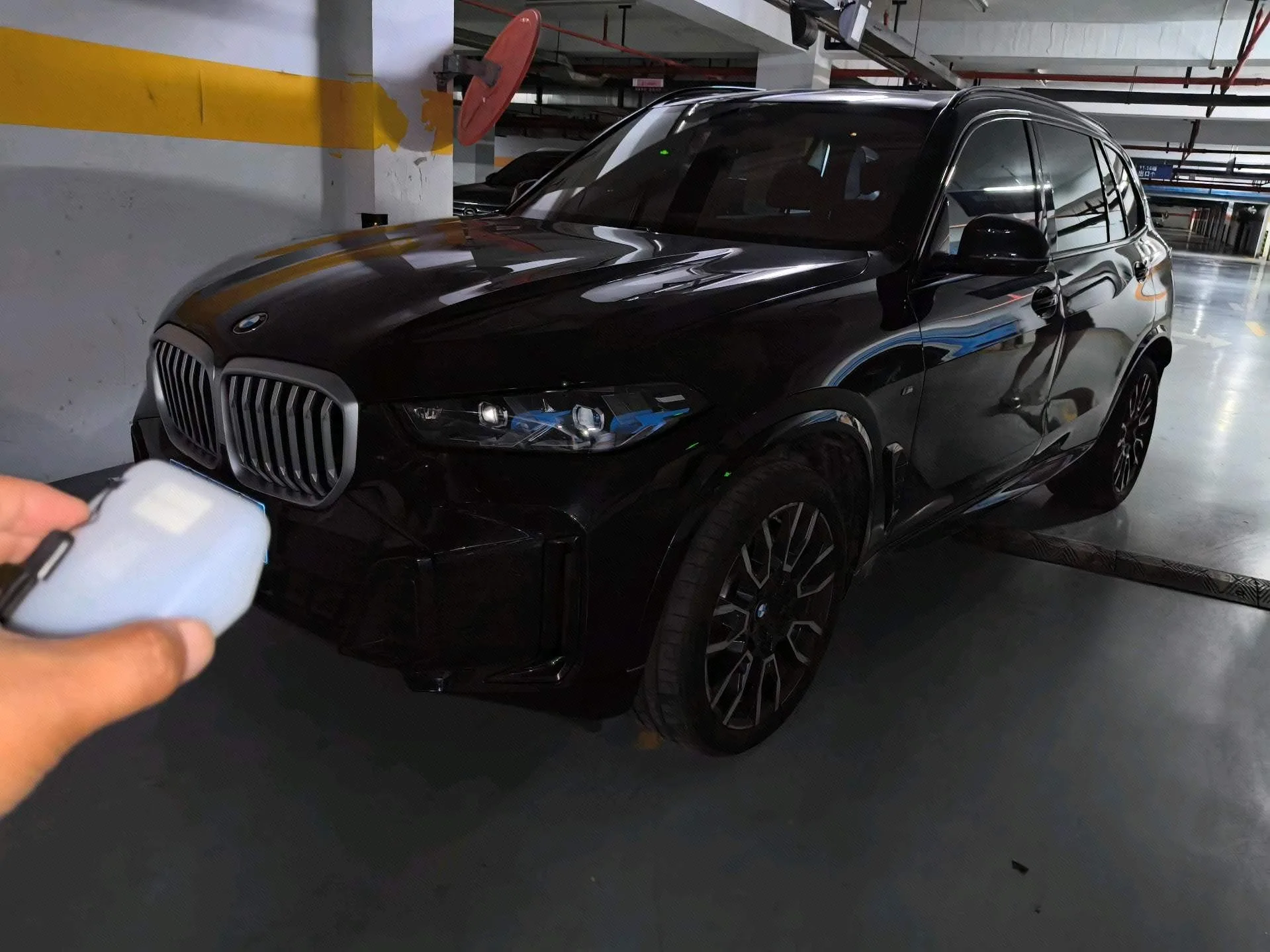 2025 BMW X5 xDrive40Li 48V 3.0T M Sport Shadow Edition Automatic