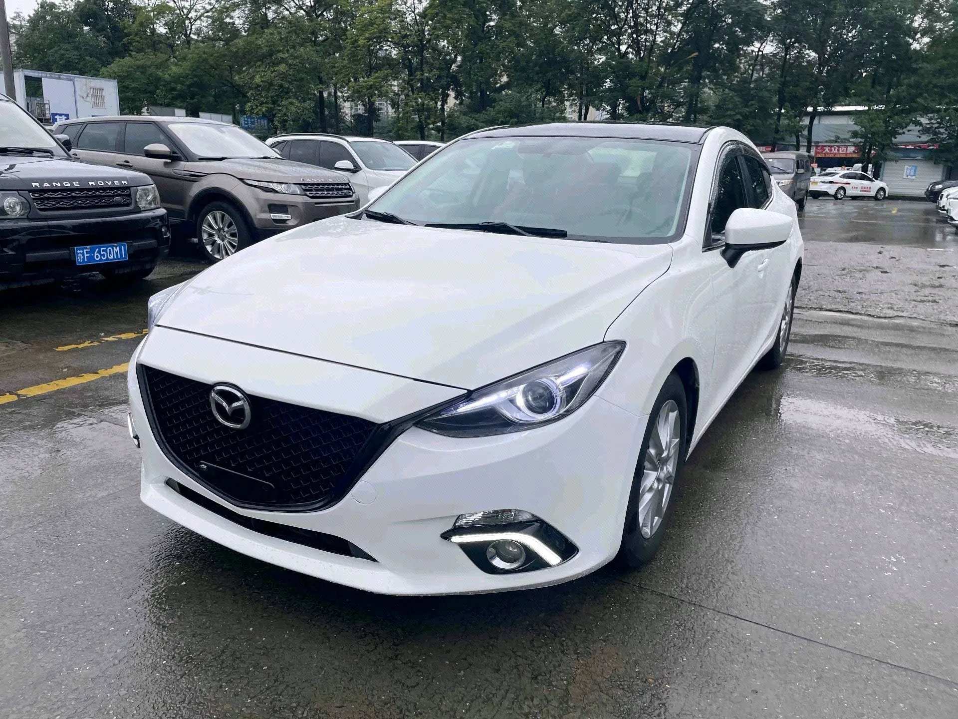 Mazda3 Axela 2016 Sedan 1.5L Automatic Comfort