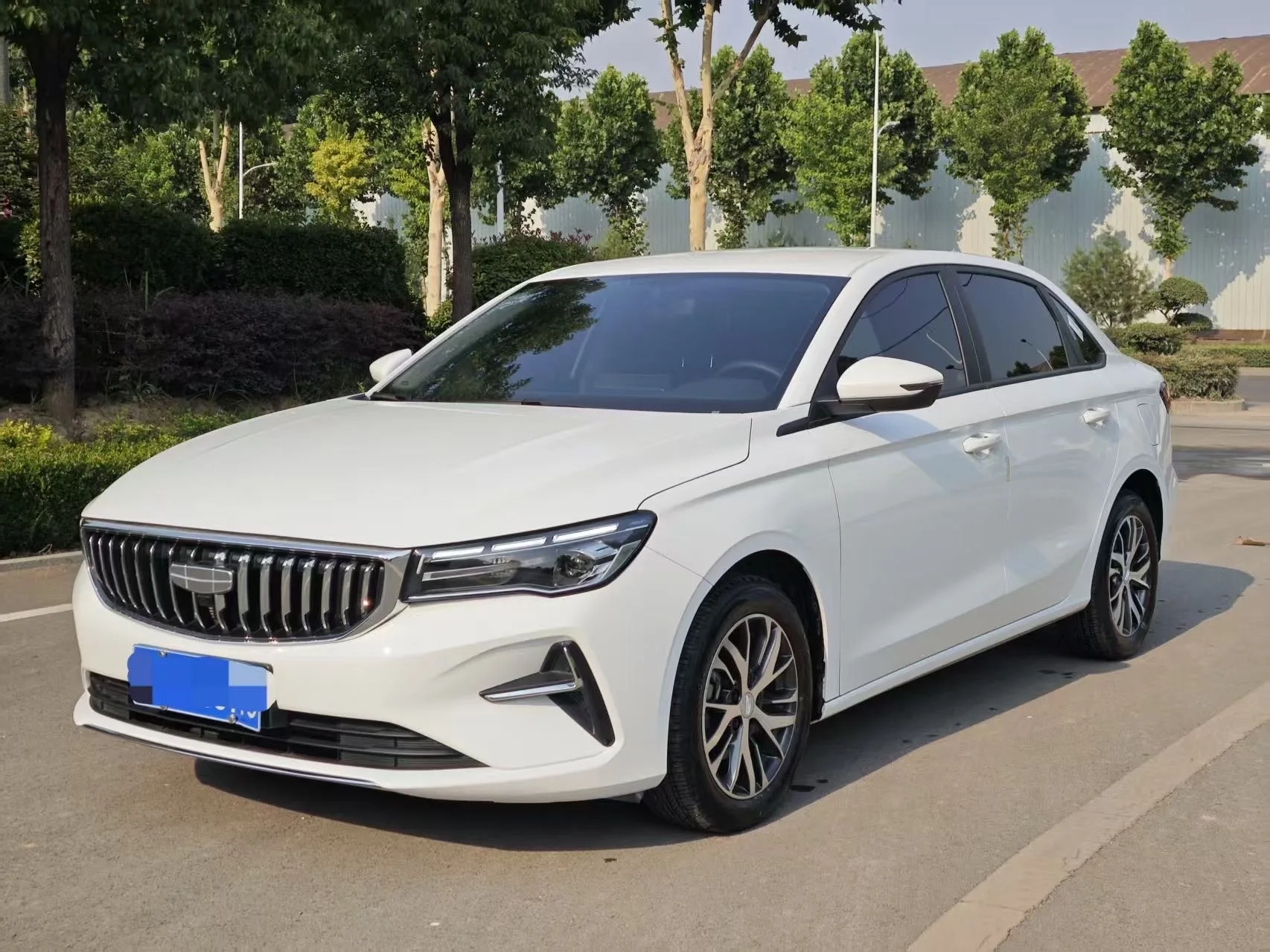 Geely 2026 Emgrand Sedan 1.5 4 Million Commemorative Edition (Manual Transmission)