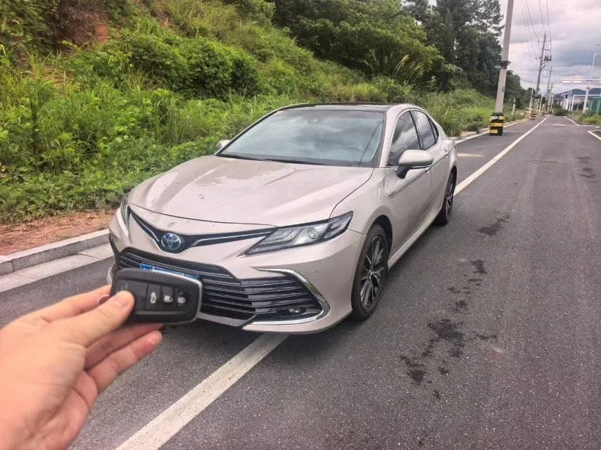 2023 Toyota Camry Hybrid 2.5HG CVT Luxury Edition Automatic