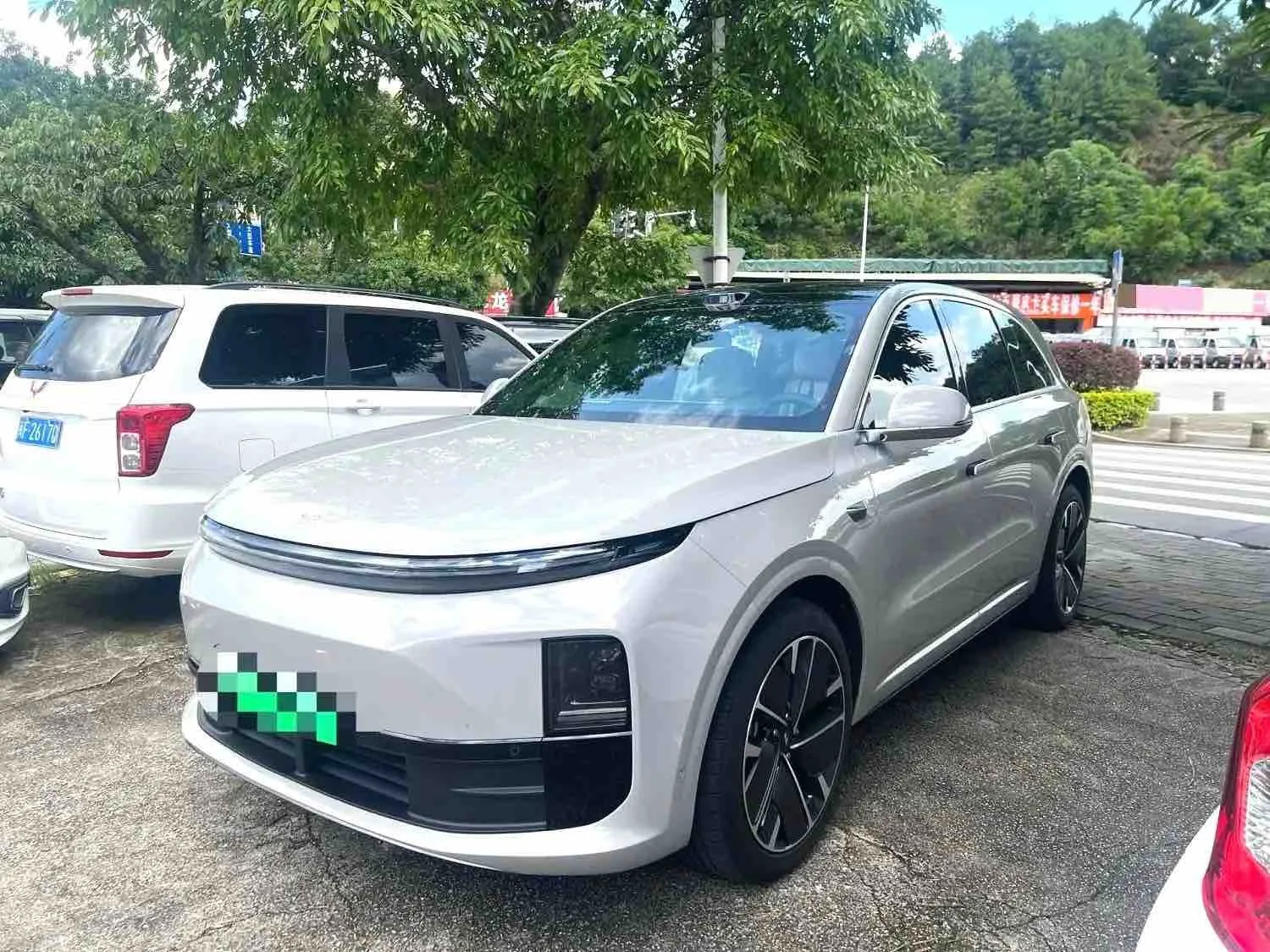 Li Auto 2025 L6 Max Intelligent Renewal Edition Automatic Transmission