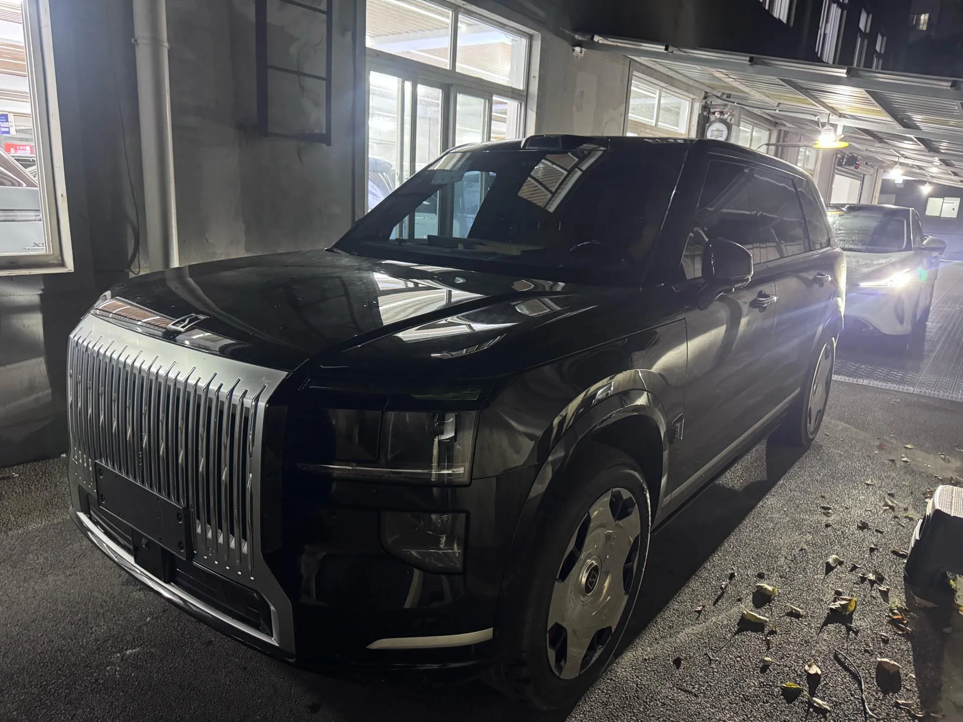 Jike 2025 Model Jike 9X 2.0T Hyper Edition 70kWh Automatic