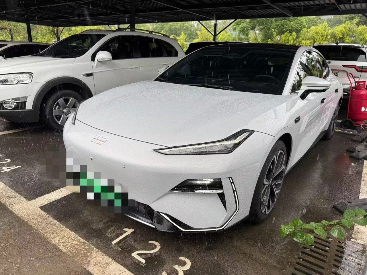 Geely Galaxy 2025 E8 700km Long-Range Intelligent Driving Edition Automatic